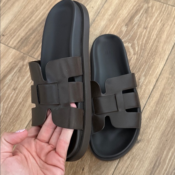 H&M sandals - Picture 2 of 5